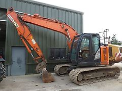 Hitachi zx135 us 6 tracked digger year 2018