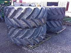 TYRES 600/70 R30