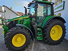 John Deere 6120M