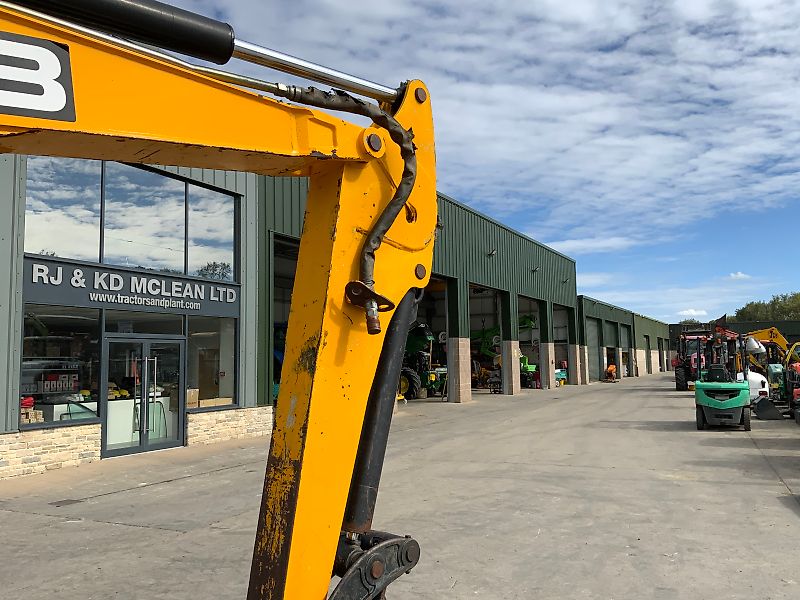 JCB 8050 Digger (ST24508)