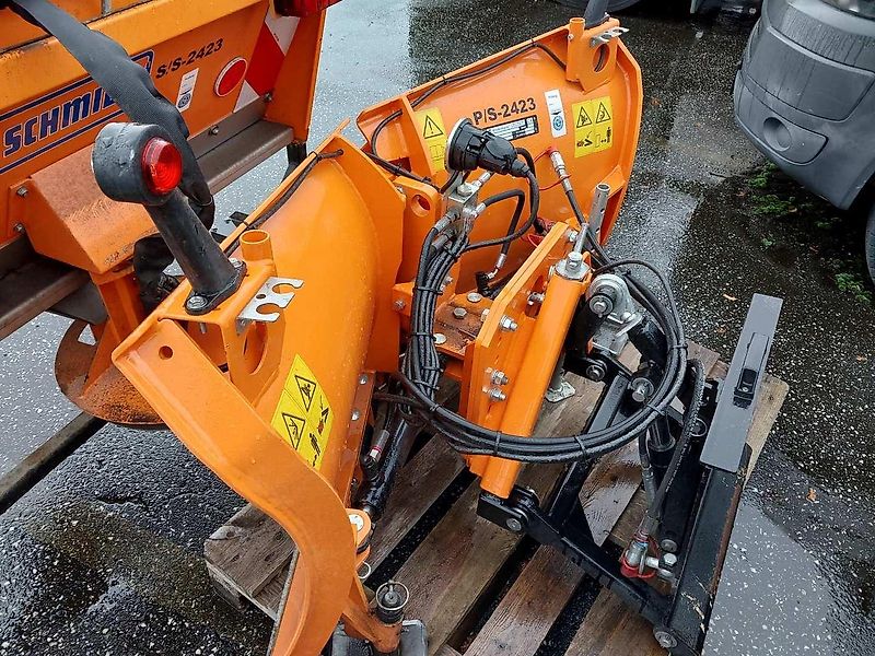 Schmidt Swingo Compact 200+ inkl. Kehrmaschine und Winterdienst