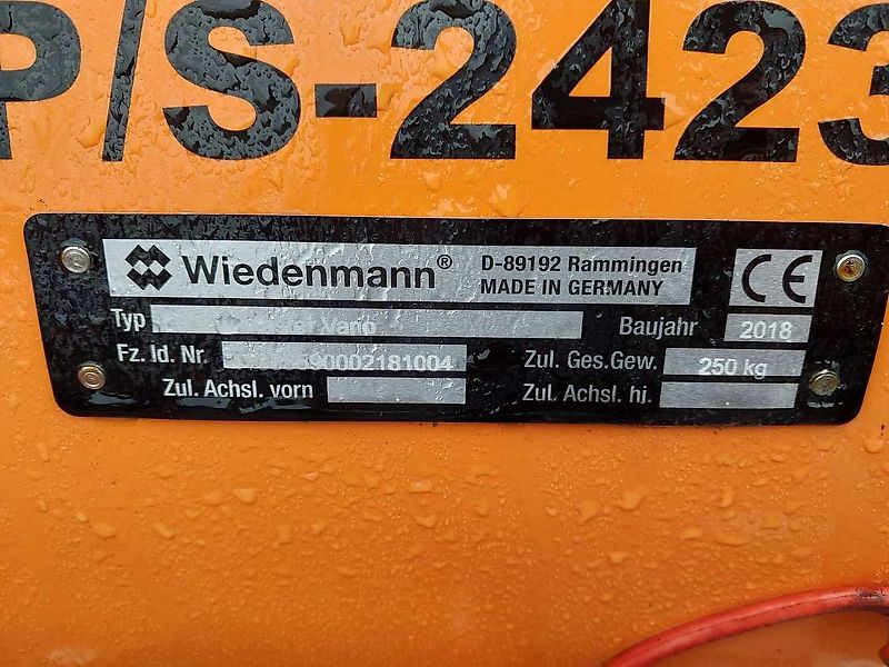 Schmidt Swingo Compact 200+ inkl. Kehrmaschine und Winterdienst