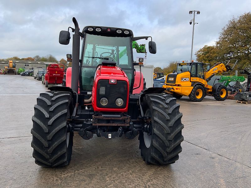 Massey Ferguson 6480 DYNA-6 Tractor (ST24945)