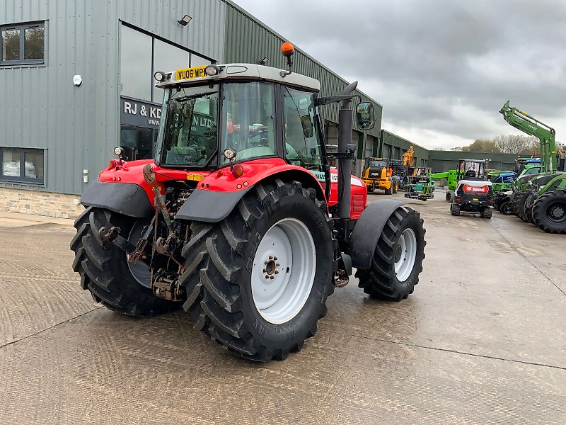 Massey Ferguson 6480 DYNA-6 Tractor (ST24945)