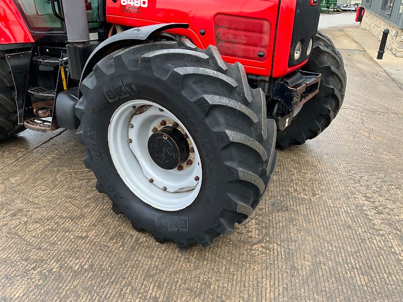 Massey Ferguson 6480 DYNA-6 Tractor (ST24945)