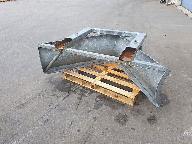 Vissers Mechanisatie Voerschuif