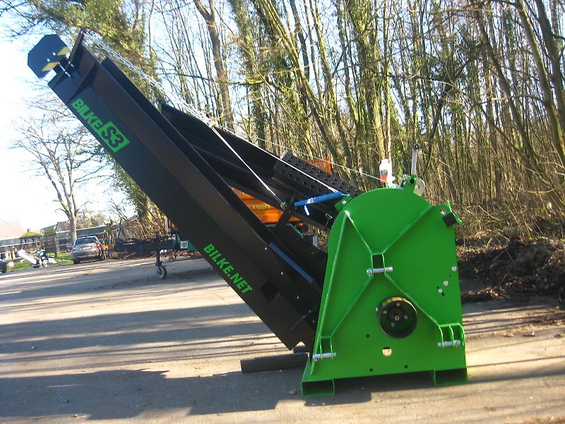 BILKE S3 PTO Zapfwelle Spaltautomat mit Einzugsband und Ausleger