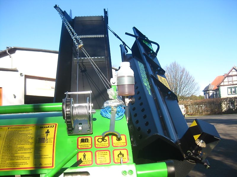 BILKE S3 PTO Zapfwelle Spaltautomat mit Einzugsband und Ausleger
