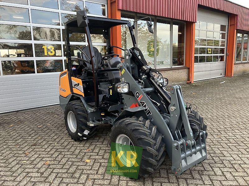 Giant G2700 HD+ #775440