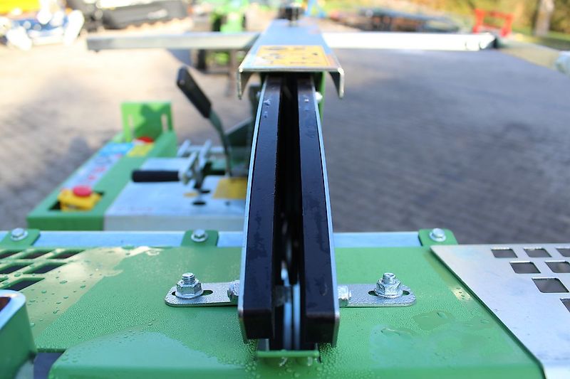 ROBUST S70 Elektro+Zapfwelle-Profi