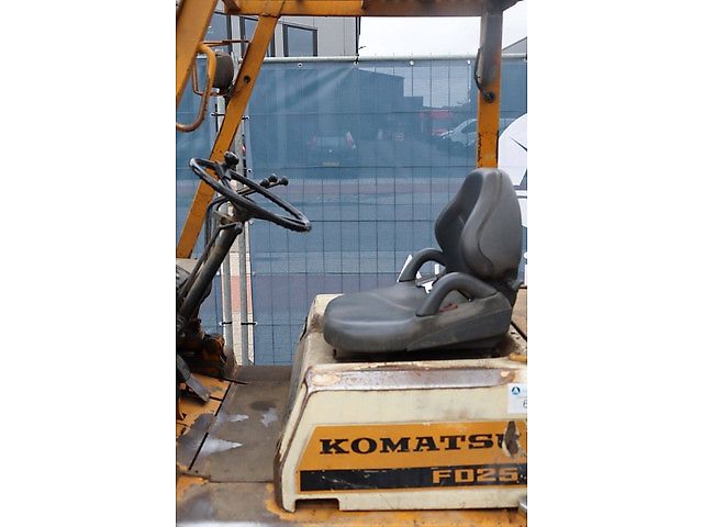 Komatsu FD-25-8