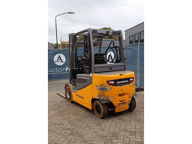 Jungheinrich EFG 425S