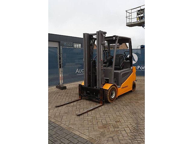 Jungheinrich EFG 425S