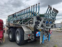 Kaweco Profi-3.20 Güllefass mit Bomech Multi 15m Schleppschuhgestänge