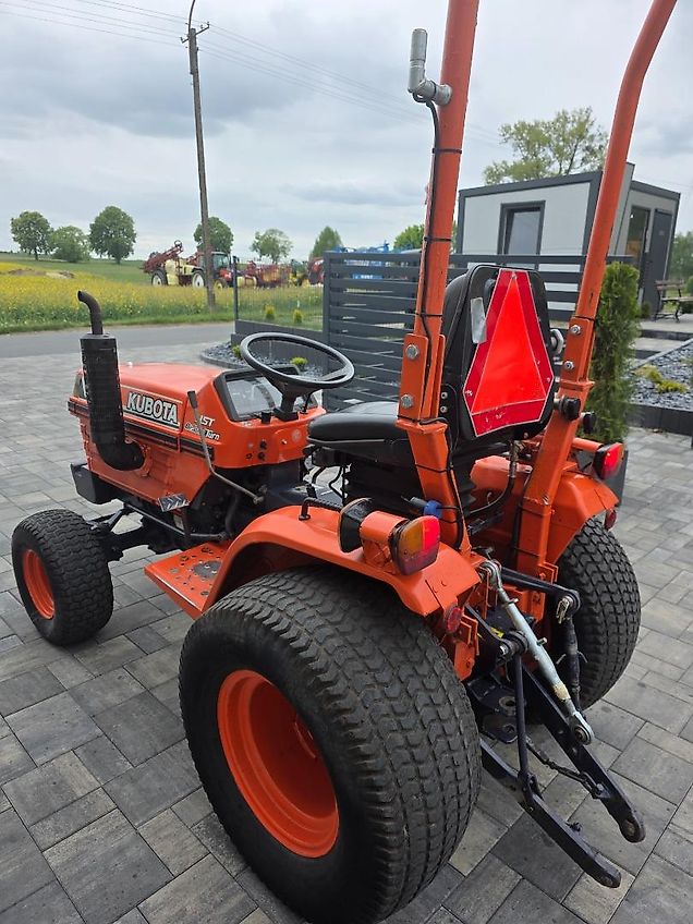 Kubota B1750 Hst