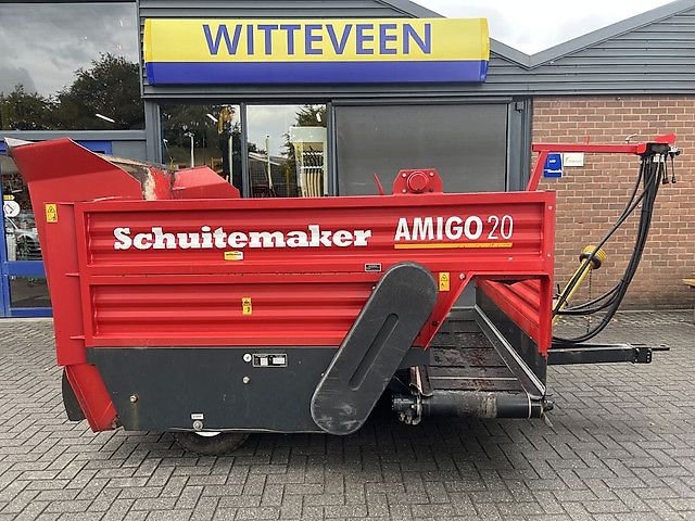 Schuitemaker Amigo 20 blokkendoseerwagen