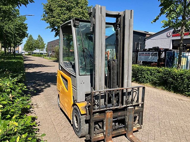 Jungheinrich EFG 425K