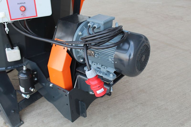 Burkon Futtermischer-2,5m³-Elektromotor+Gelenkwelle