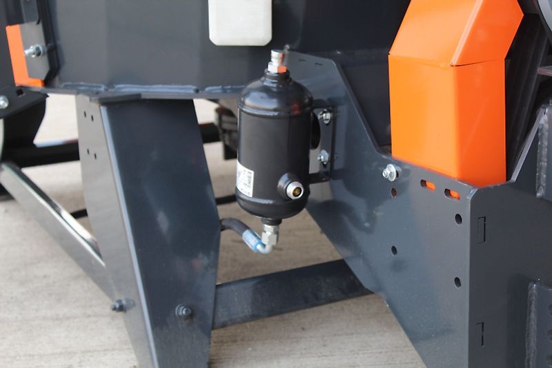 Burkon Futtermischer-2,5m³-Elektromotor+Gelenkwelle