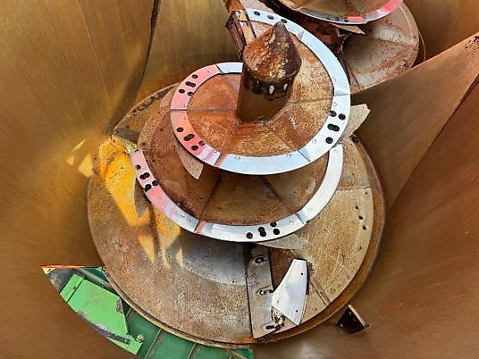 Strautmann VERTIMIX 2401