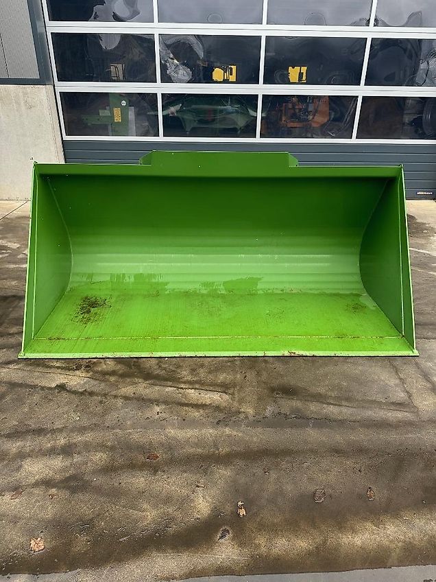 Fuhrmann Schaufel zu Fendt Teleskoplader Fuhrmann 340G