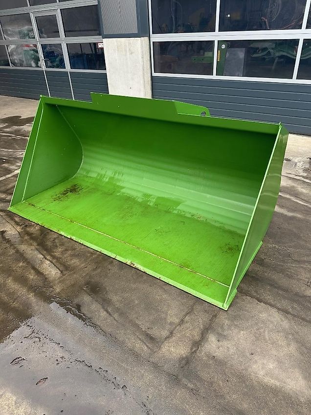 Fuhrmann Schaufel zu Fendt Teleskoplader Fuhrmann 340G