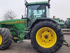 John Deere 8310