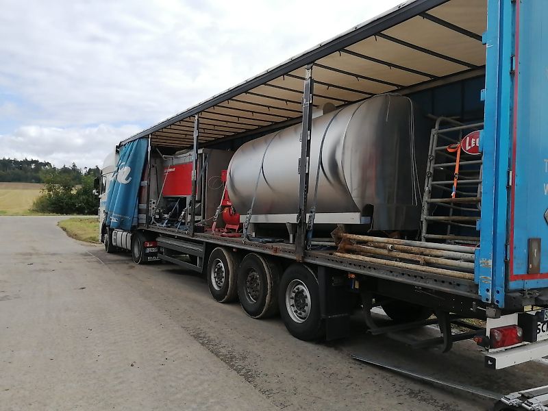 Lely Die Verladung fand am 27.8.2021 statt!!!!!!!! 2Lely(linke) Astronatuat A4 Melkroboter Bj 2016 in Topzustand mit 140 Halsbändern und umfangreichem Zubehör in Topzustand sofort verfügbar