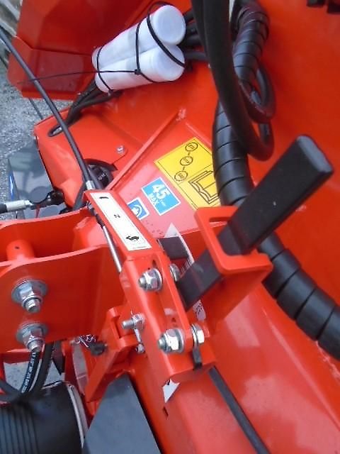 Kuhn Primor 2060 M