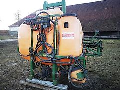 Amazone uf 1200 feldspritze