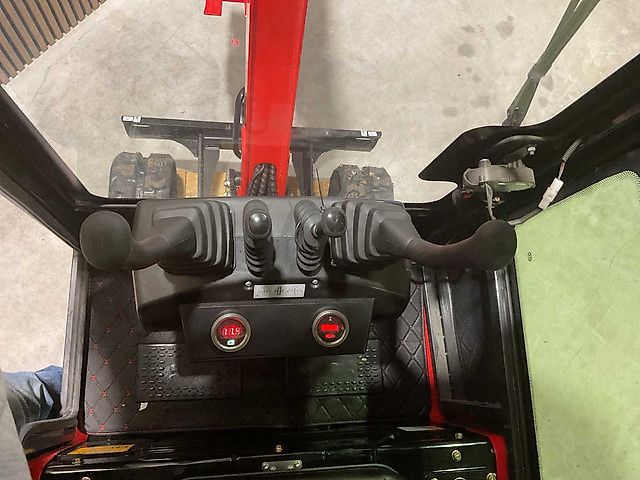 Rhino Rhino-Cross R319