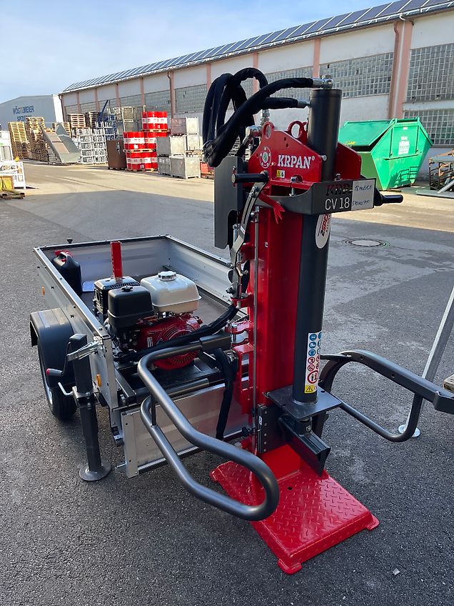 Krpan CV18 Mobile incl. Anhänger bei HAF Forsttechnik