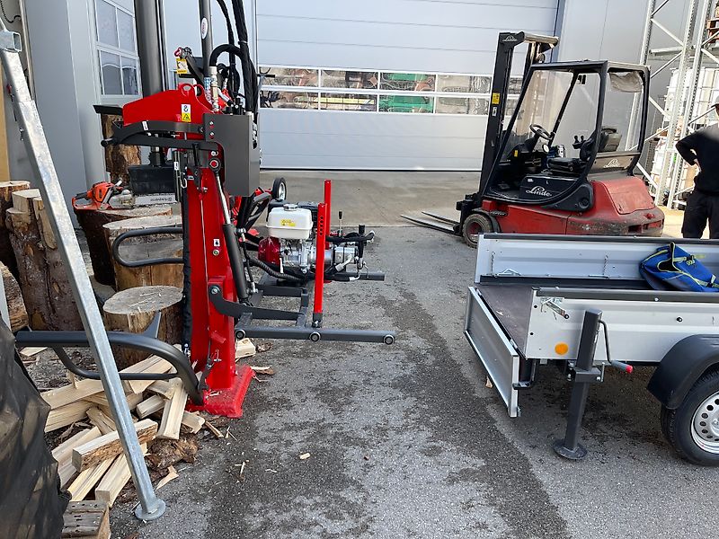 Krpan CV18 Mobile incl. Anhänger bei HAF Forsttechnik