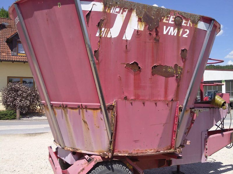 JF Feeder VM12