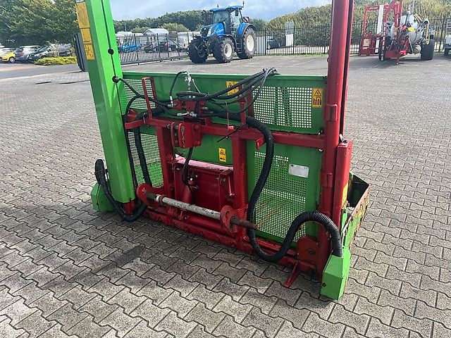 Strautmann Hydrofox kuilvoersnijder