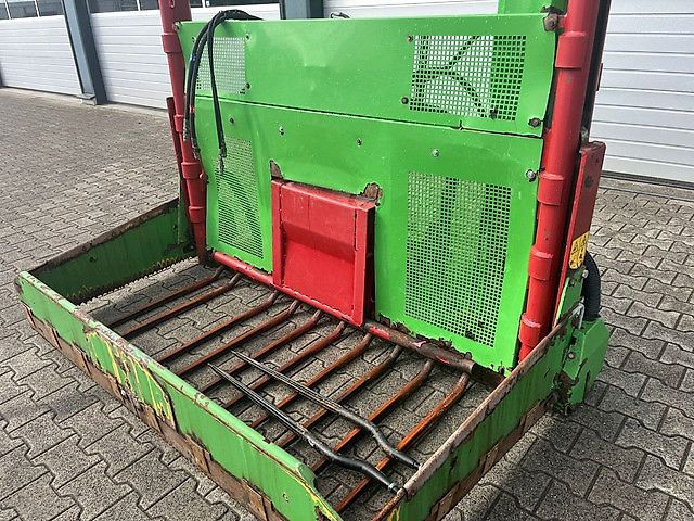 Strautmann Hydrofox kuilvoersnijder