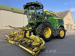 John Deere 8300