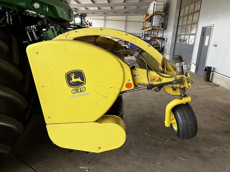 John Deere 639