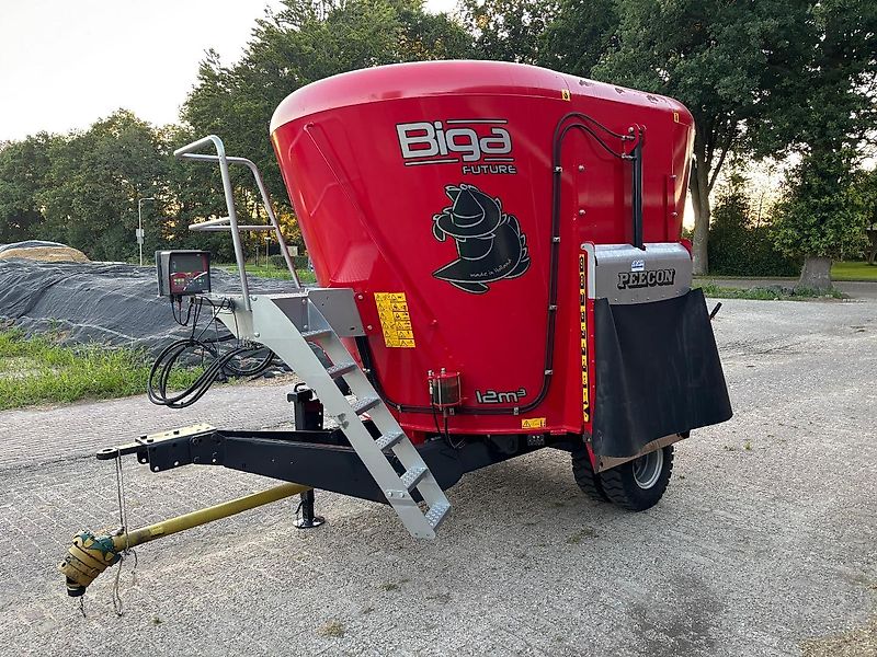 Peecon Biga 12 m3 mengwagen