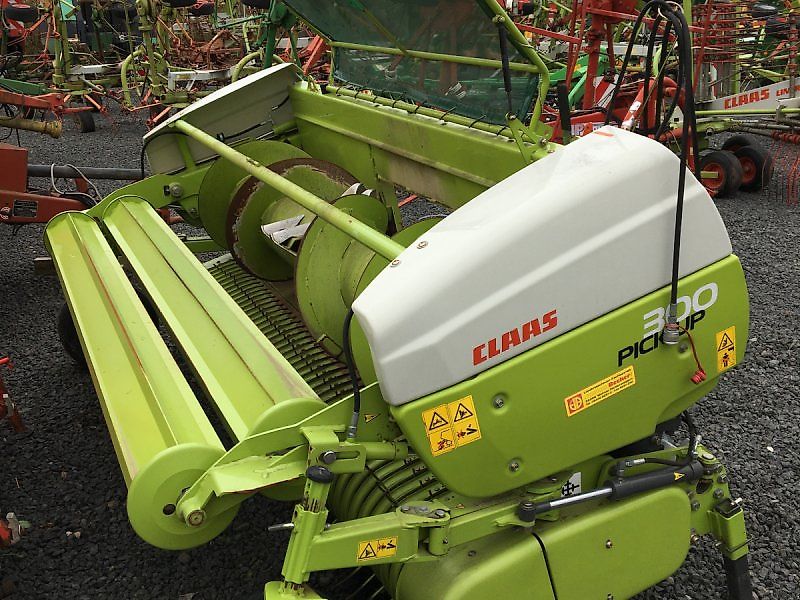 Claas Pick-Up 300