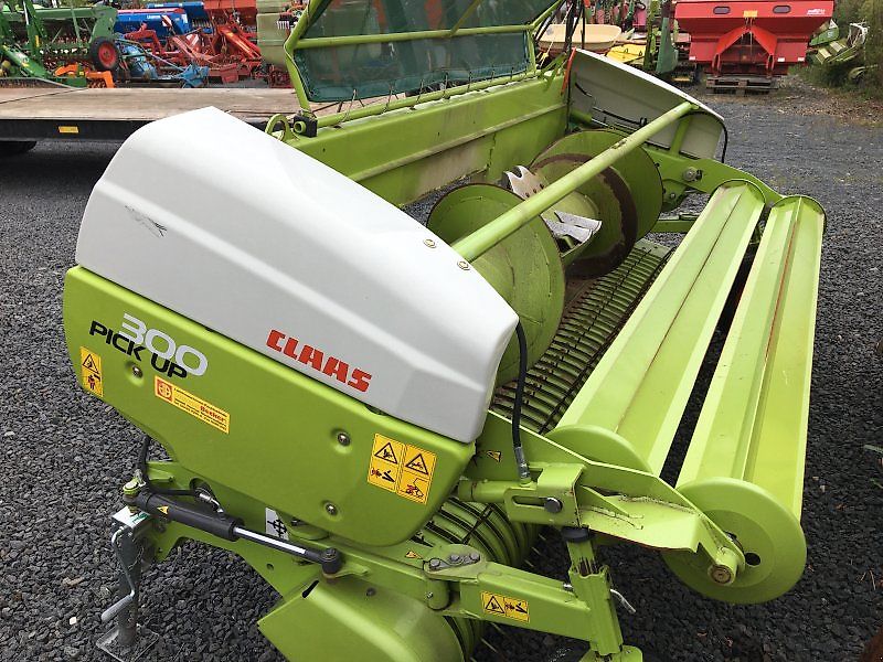 Claas Pick-Up 300