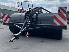 Metal-Technik Wiesenwalze hydr Fahrwerk 3m