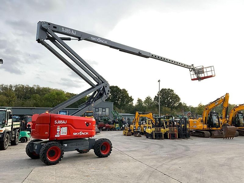 Skyjack SJ85AJ Telescopic Boom Lift (ST24683)