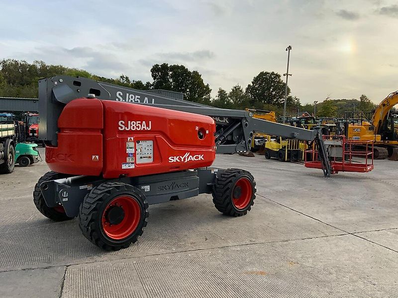 Skyjack SJ85AJ Telescopic Boom Lift (ST24683)