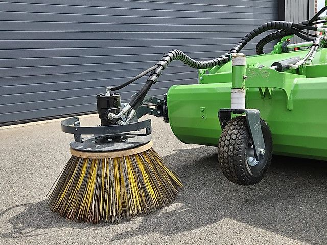 Avant borstel met opvangbak 1100