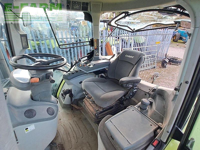 Claas ARION 530 CIS