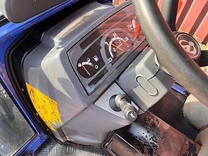 Iseki TM 3215 AHLK Kommunaltraktor Schlepper Winterdienst Traktor Iseki TM 3215 AHLK Kommunaltraktor Schlepper Winterdienst Traktor