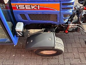 Iseki TM 3215 AHLK Kommunaltraktor Schlepper Winterdienst Traktor Iseki TM 3215 AHLK Kommunaltraktor Schlepper Winterdienst Traktor