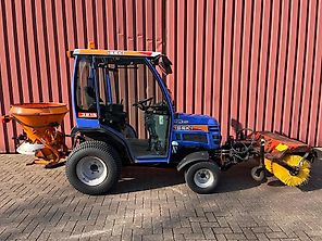 Iseki TM 3215 AHLK Kommunaltraktor Schlepper Winterdienst Traktor Iseki TM 3215 AHLK Kommunaltraktor Schlepper Winterdienst Traktor