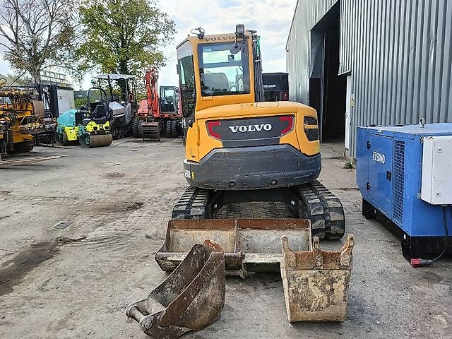 Volvo ECR 58 D rups graafmachine tracked excavator bagge